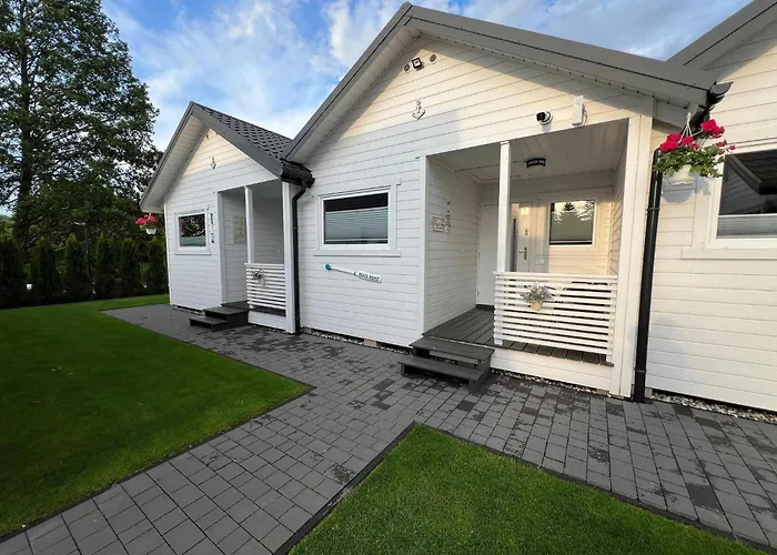 Near Bukowo & Дом отдыха *