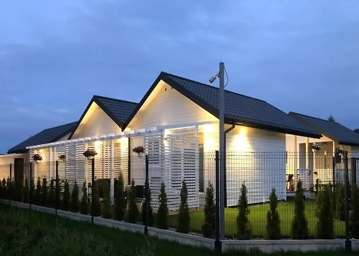 Near Bukowo & Дом отдыха Домбки